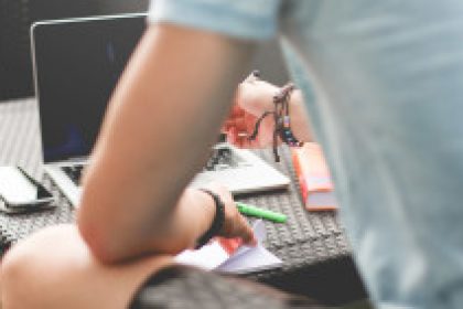 freelance-finances-297×141