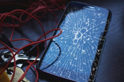 samsung-s8-broken-screen-670×335