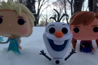 frozen-toys-snow-scene-670×335