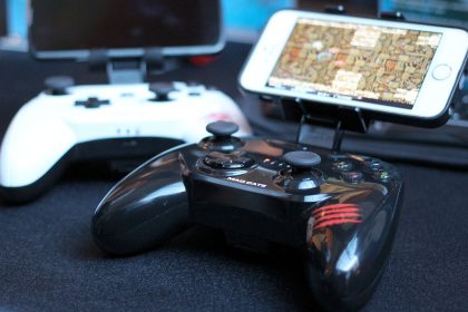 hookup-joystick-iphone