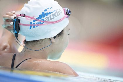 swimming-headphones
