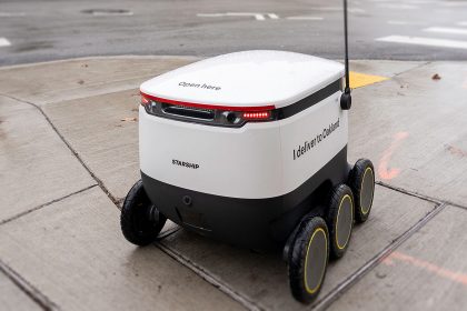 delivery-robots-work