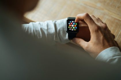 Using-Apple-Watch-Indoors